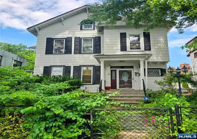 Homes for sale in East Orange, NJ | 65 Lincoln St, East Orange, NJ 07017 | MLS# 26021936