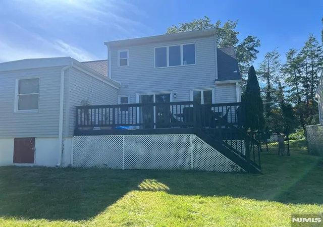 Homes for sale in Pompton Lakes, NJ | 6 Cedar St, Pompton Lakes, NJ 07442 | MLS# 26021940