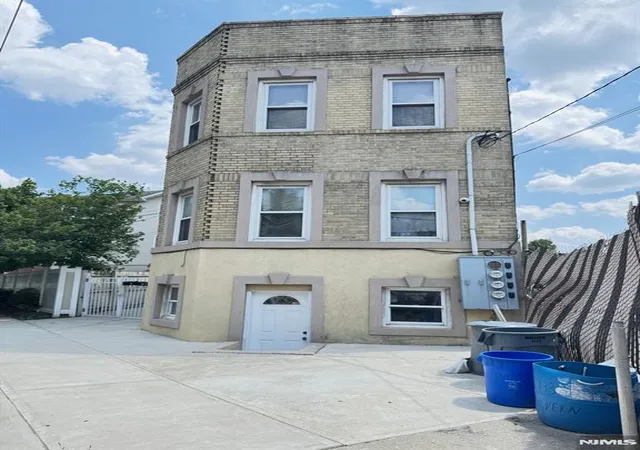 2nd image of 233 Malvern St, Newark, NJ 07105 | MLS# 26021962