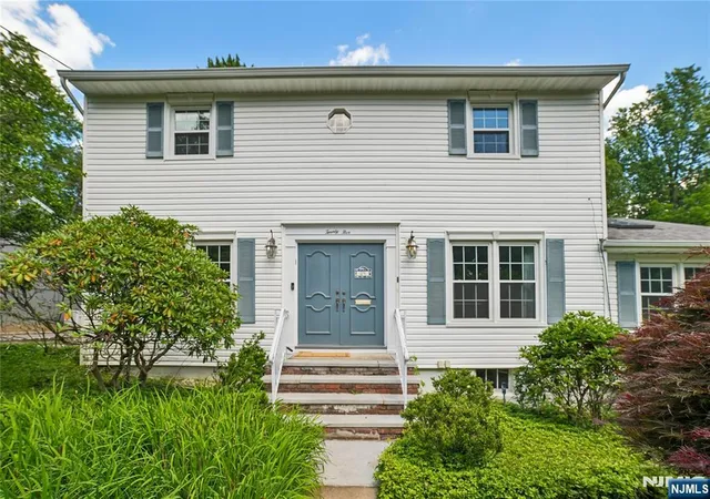 2nd image of 25 Tremont Ter, Livingston, NJ 07039 | MLS# 26022002
