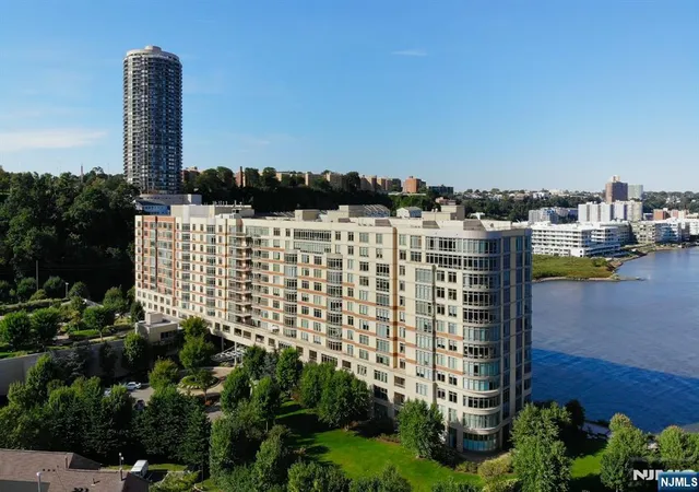 Homes for sale in Jersey City, NJ | 8100 River Road, Jersey City, NJ 07047 | Houzeo