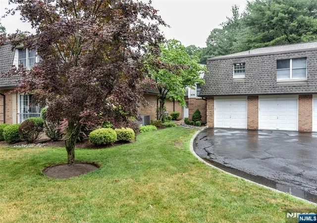 Homes for sale in River Vale, NJ | 279 Collignon Wy #5, River Vale, NJ 07675 | MLS# 26022046