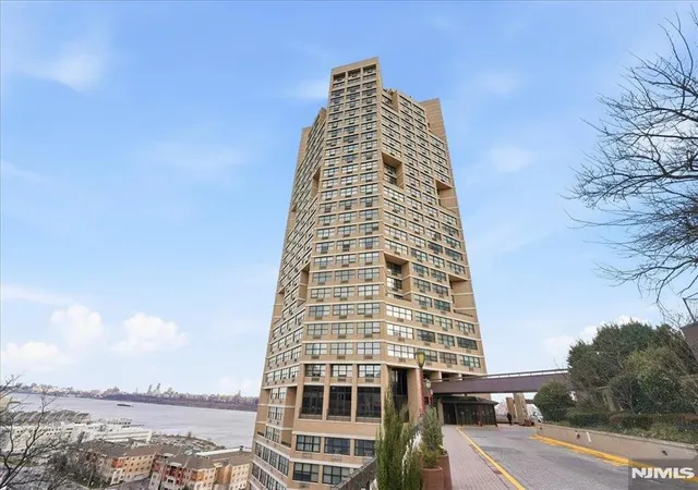 2nd image of 7004Th Blvd E, West New York, NJ 07093