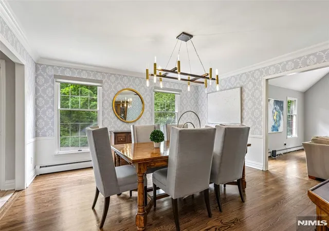 Homes for sale in Upper Saddle River, NJ | 10 Wood Hollow Trl, Upper Saddle River, NJ 07458 | MLS# 26022065