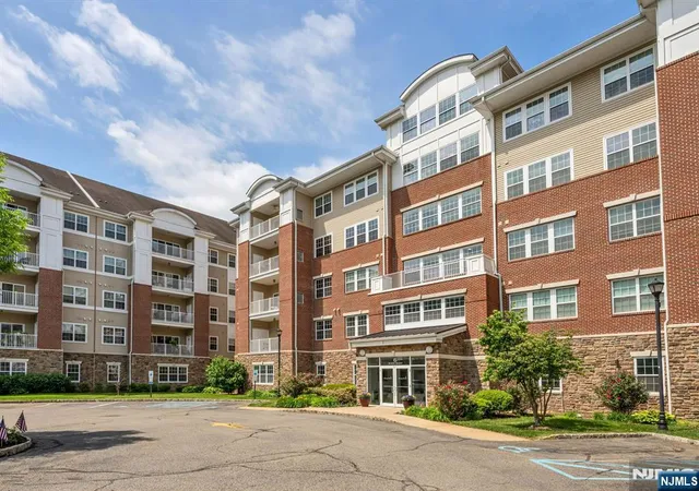 Homes for sale in Wanaque, NJ | 6318 Warrens Wy #59, Wanaque, NJ 07465 | MLS# 26022066