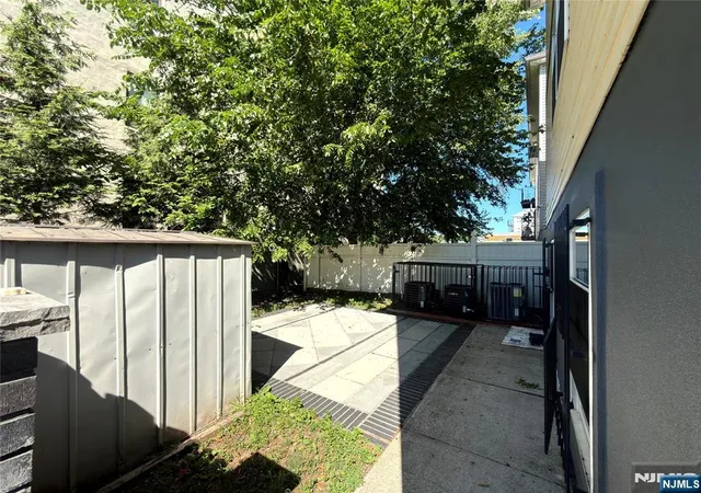 11th image of 66 Montclair Ave, Newark, NJ 07104 | MLS# 26022077
