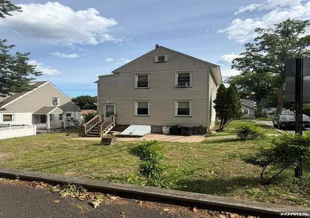 Homes for sale in Hawthorne, NJ | 41 Outlook Ave, Hawthorne, NJ 07506 | MLS# 26022082
