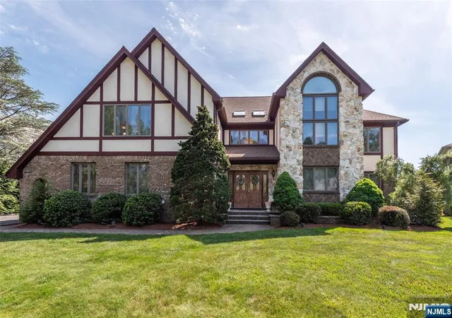2nd image of 13 Fox Run, Caldwell, NJ 07006 | MLS# 26022108