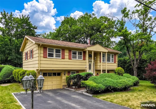 Homes for sale in West Milford, NJ | 9 Ricker Rd, West Milford, NJ 07435 | MLS# 26022127