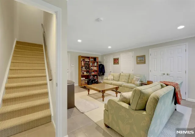 Homes for sale in Cresskill, NJ | 143 Stonegate Trl #44, Cresskill, NJ 07626 | MLS# 26022128