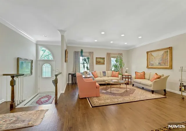 Homes for sale in Cresskill, NJ | 143 Stonegate Trl #44, Cresskill, NJ 07626 | MLS# 26022128