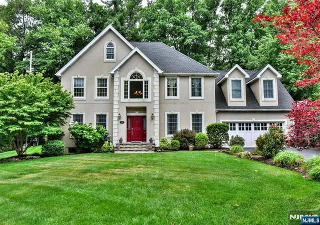 Homes for sale in Waldwick, NJ | 48 Ackerman St, Waldwick, NJ 07430 | MLS# 26022155