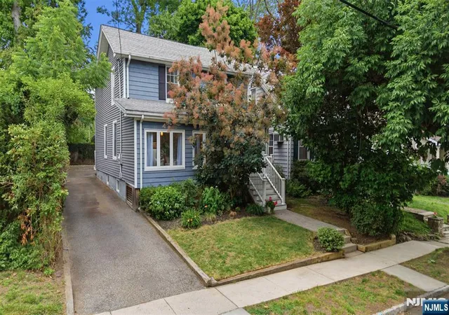 2nd image of 14 Gray St, Montclair, NJ 07042 | MLS# 26022169