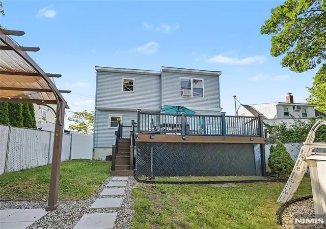 Homes for sale in Elmwood Park, NJ | 68 16th Ave, Elmwood Park, NJ 07407 | MLS# 26022177