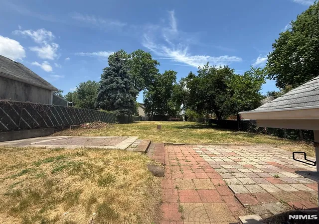 Homes for sale in Garfield, NJ | 169 Plauderville Ave, Garfield, NJ 07026 | MLS# 26022187