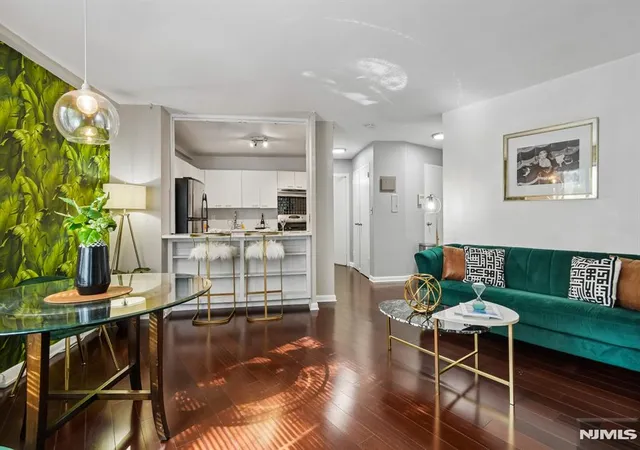 3rd image of 1375 River Rd #1A, Edgewater, NJ 07020 | MLS# 26022238