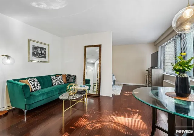 4th image of 1375 River Rd #1A, Edgewater, NJ 07020 | MLS# 26022238