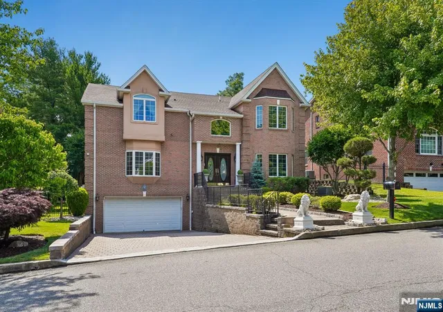 Homes for sale in Englewood Cliffs, NJ | 275 Marietta St, Englewood Cliffs, NJ 07632 | MLS# 26022255