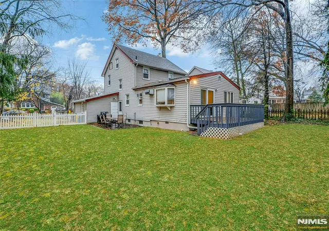 Homes for sale in Teaneck, NJ | 425 Beatrice St, Teaneck, NJ 07666 | MLS# 26022256