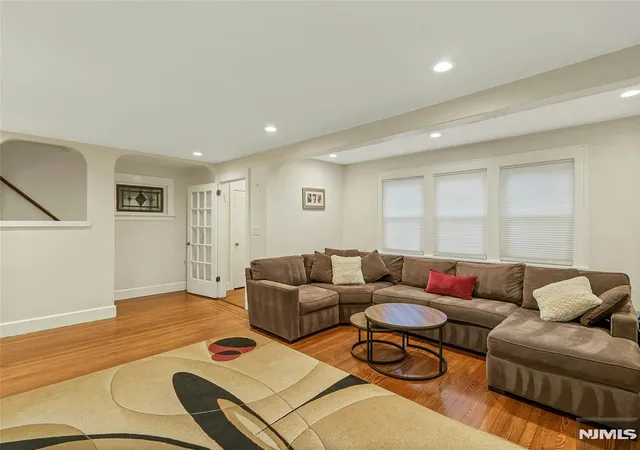 Homes for sale in Teaneck, NJ | 425 Beatrice St, Teaneck, NJ 07666 | MLS# 26022256