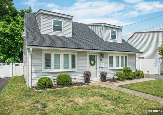 22nd image of 18 Sweetwood Dr, Cedar Grove, NJ 07009 | MLS# 26022270
