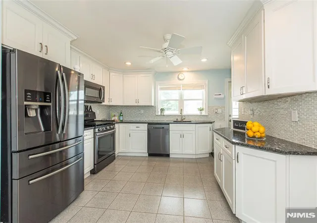 5th image of 18 Sweetwood Dr, Cedar Grove, NJ 07009 | MLS# 26022270