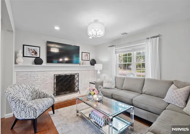 Homes for sale in Wyckoff, NJ | 95 Edison St, Wyckoff, NJ 07481 | MLS# 26022280