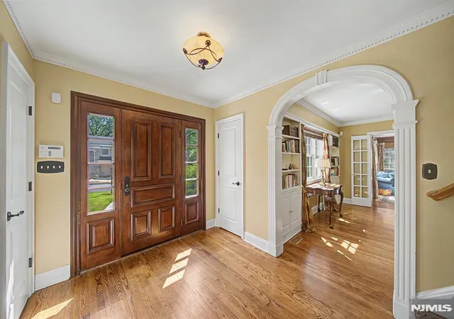 3rd image of 9 Woodland Park Dr, Tenafly, NJ 07670 | MLS# 26022291