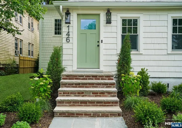 3rd image of 146 Sherman Ave, Glen Ridge, NJ 07028 | MLS# 26022309