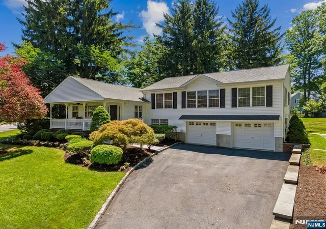 Homes for sale in Florham Park Borough, NJ | 20 Northern Ave, Florham Park Borough, NJ 07932 | MLS# 26022326