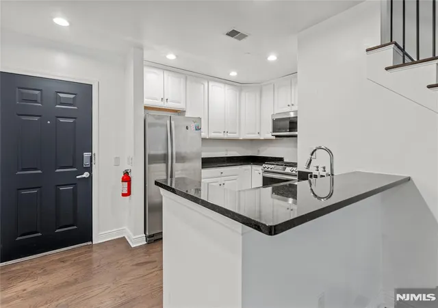 Homes for sale in North Bergen, NJ | 7400 River Rd #442, North Bergen, NJ 07047 | MLS# 26022340