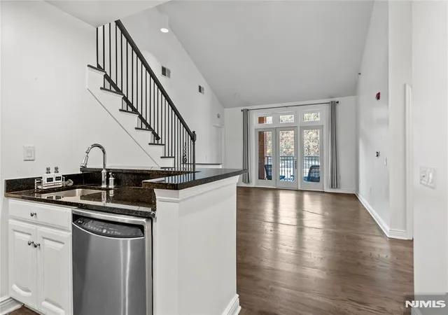Homes for sale in North Bergen, NJ | 7400 River Rd #442, North Bergen, NJ 07047 | MLS# 26022340