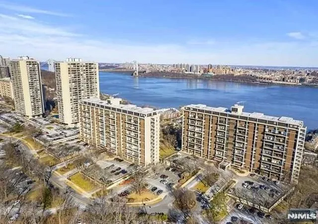 32nd image of 4 Horizon Rd #1207, Fort Lee, NJ 07024 | MLS# 26022342