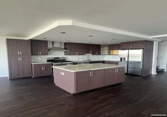 Homes for sale in Fort Lee, NJ | 4 Horizon Rd #1207, Fort Lee, NJ 07024 | MLS# 26022342
