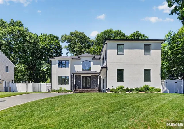 Photo 2 of Sale Pending at 457 Lincoln Dr, Paramus, NJ 07652 | MLS# 26022357 | Listing updated on 2026-07-28