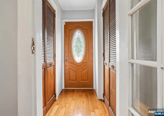 Photo 3 of Single family home for sale at 21 Birch St, West Orange, NJ 07052 | MLS# 26022360 | Listing updated on 2026-09-18