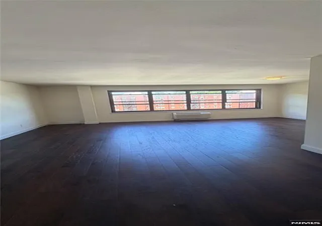 3rd image of 2348 Linwood Ave #6O, Fort Lee, NJ 07024 | MLS# 26022362
