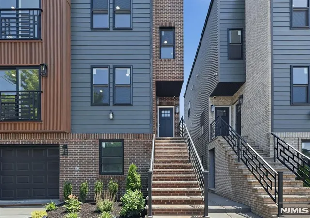 Homes for sale in Newark, NJ | 432 10th St, Newark, NJ 07103 | MLS# 26022396