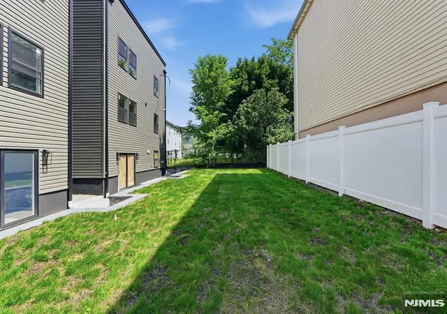 Homes for sale in Newark, NJ | 432 10th St, Newark, NJ 07103 | MLS# 26022396
