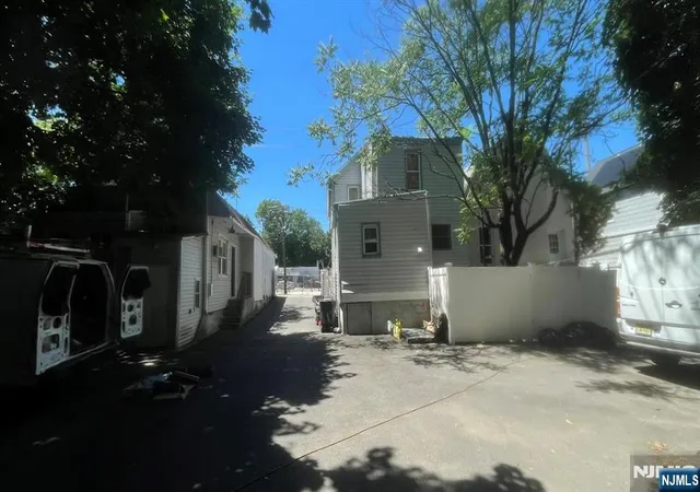 2nd image of 318 320 Cortlandt St, Belleville, NJ 07109 | MLS# 26022408