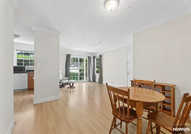 Homes for sale in Mahwah, NJ | 1116 Hyde Park Ct, Mahwah, NJ 07430 | MLS# 26022426