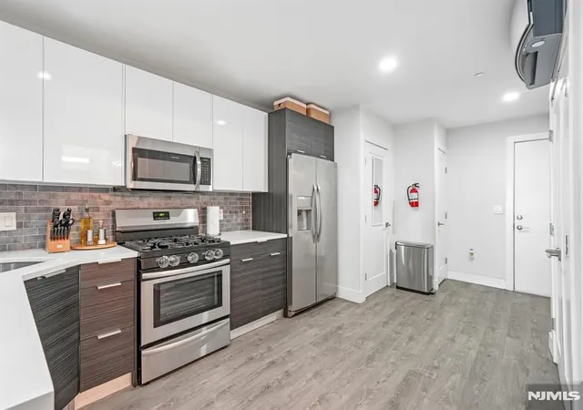 Homes for sale in Guttenberg, NJ | 62 69Th St #209, Guttenberg, NJ 07093 | MLS# 26022428