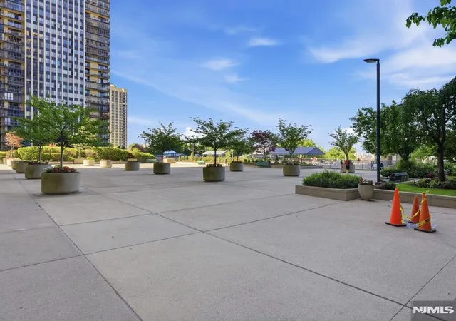 Homes for sale in Cliffside Park, NJ | 200 Winston Dr #2120, Cliffside Park, NJ 07010 | MLS# 26022435