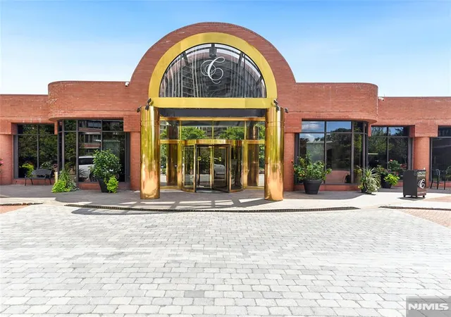 Homes for sale in Cliffside Park, NJ | 100 Carlyle #5L-N, Cliffside Park, NJ 07010 | MLS# 26022443