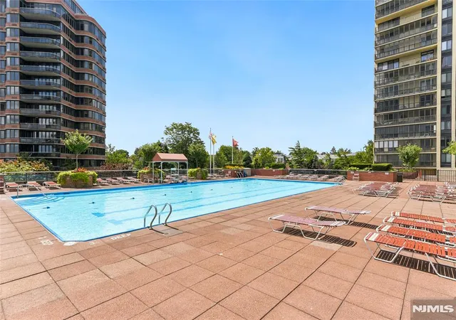 Homes for sale in Cliffside Park, NJ | 100 Carlyle #5L-N, Cliffside Park, NJ 07010 | MLS# 26022443
