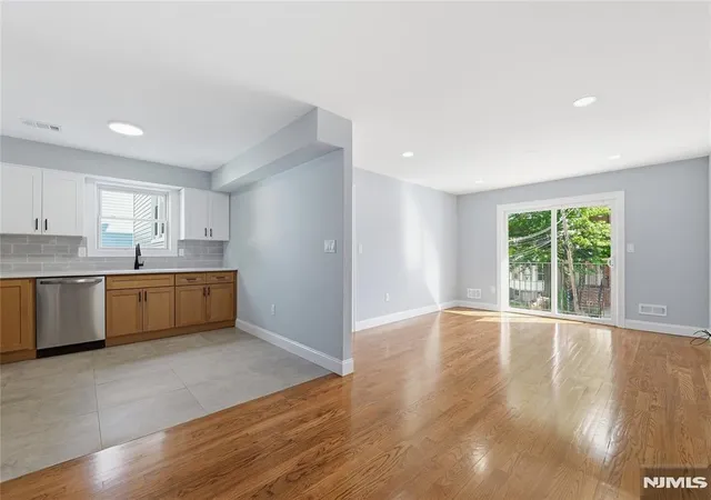 5th image of 23 Edwin Pl, Newark, NJ 07112 | MLS# 26022447