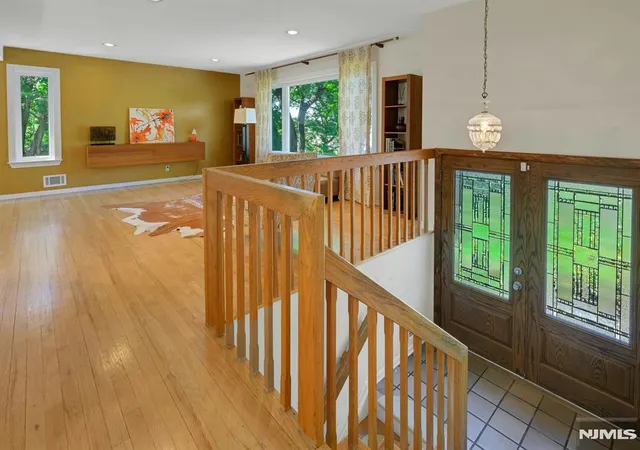 5th image of 34 Bear Brook Ln, Livingston, NJ 07039 | MLS# 26022457