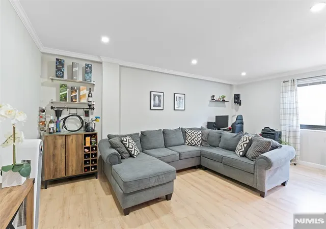 Homes for sale in Hackensack, NJ | 25 Grand Ave #1E, Hackensack, NJ 07601 | MLS# 26022464