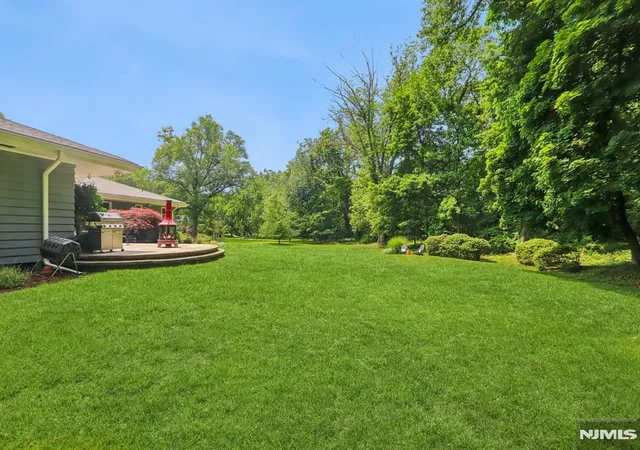 3rd image of 95 Yantacaw Brook Rd, Montclair, NJ 07043 | MLS# 26022471
