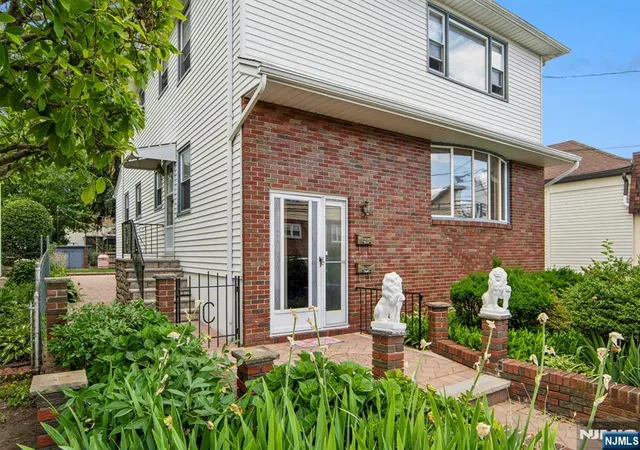 Homes for sale in North Arlington, NJ | 27 - 29 Crystal St, North Arlington, NJ 07031 | MLS# 26022480